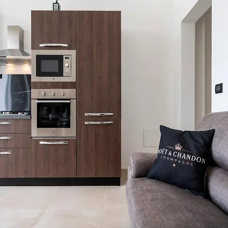 Almaria - E Garden 3*